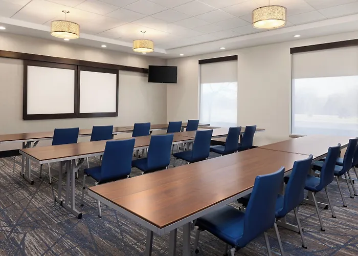 Holiday Inn Express Moline - Quad Cities Area By Ihg